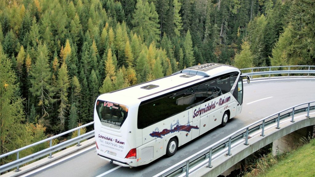 Pourquoi s’allier avec une compagnie de location de bus ?